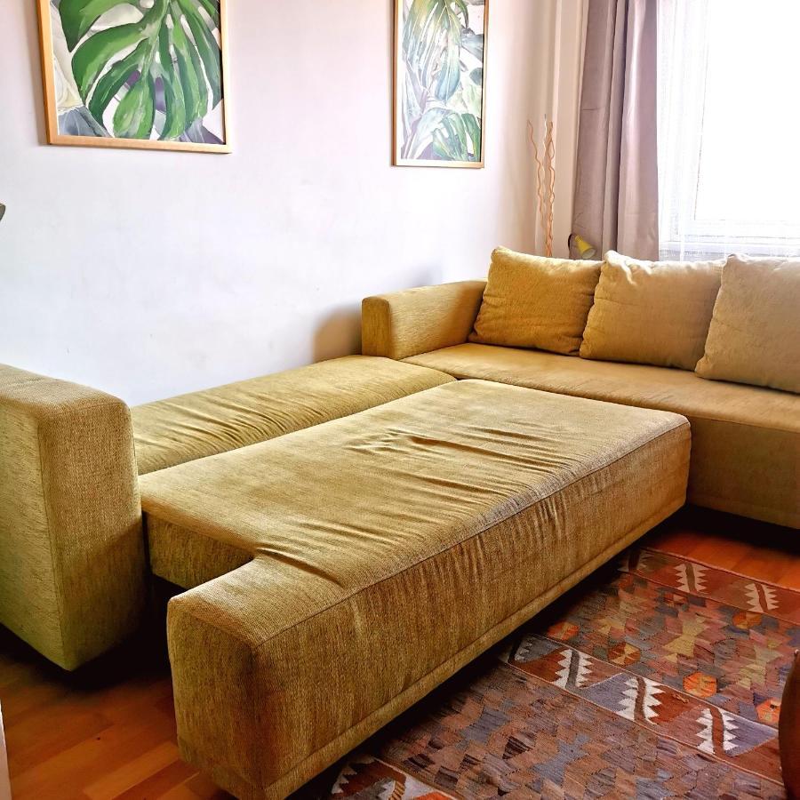 Cozyhome Retro Apartment Братислава Экстерьер фото